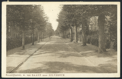 16937 Gezicht op de Soestdijkerstraatweg van Baarn naar Hilversum.